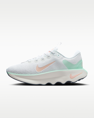 WMNS+NIKE+MOTIVA.png